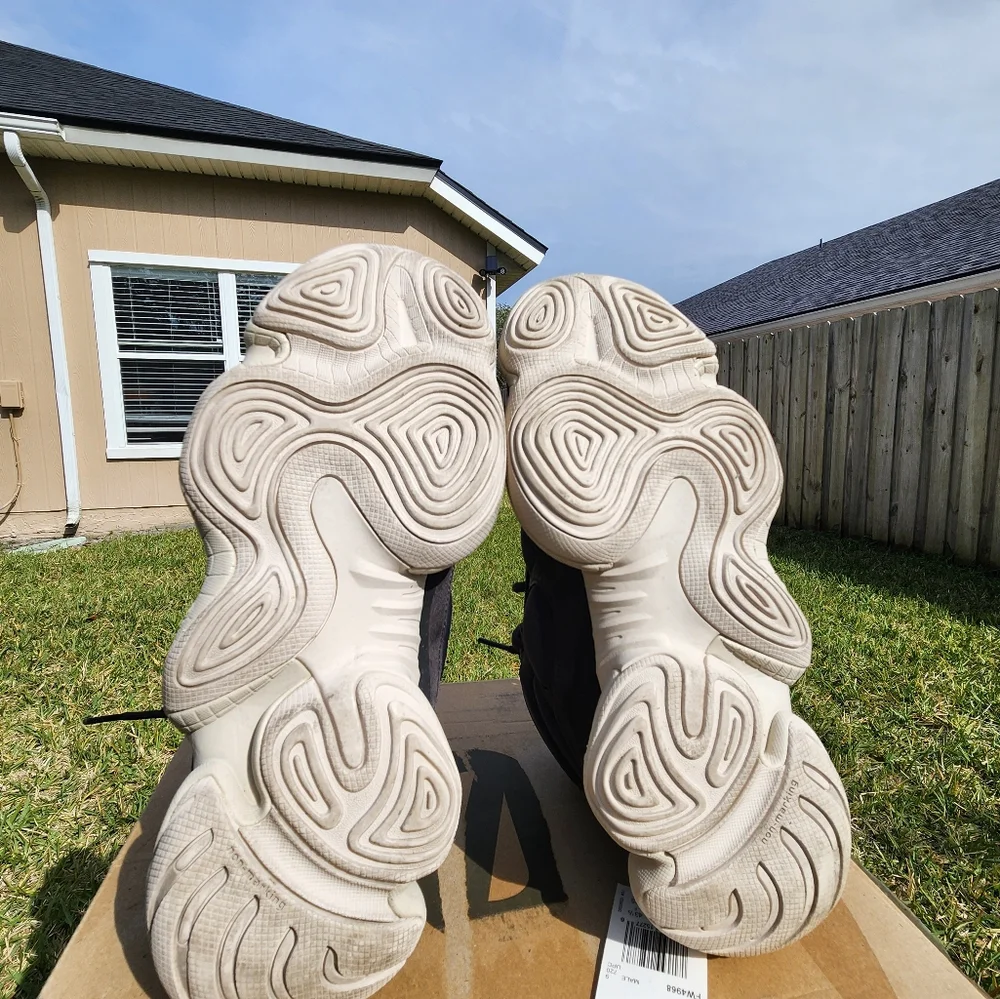 Size 9.5 - adidas Yeezy 500 High Slate